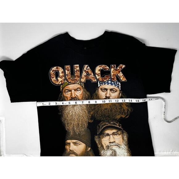 Duck Dynasty Quack Pack Men's Tshirt size S Pre-Owned in good condition - Picture 4 of 7